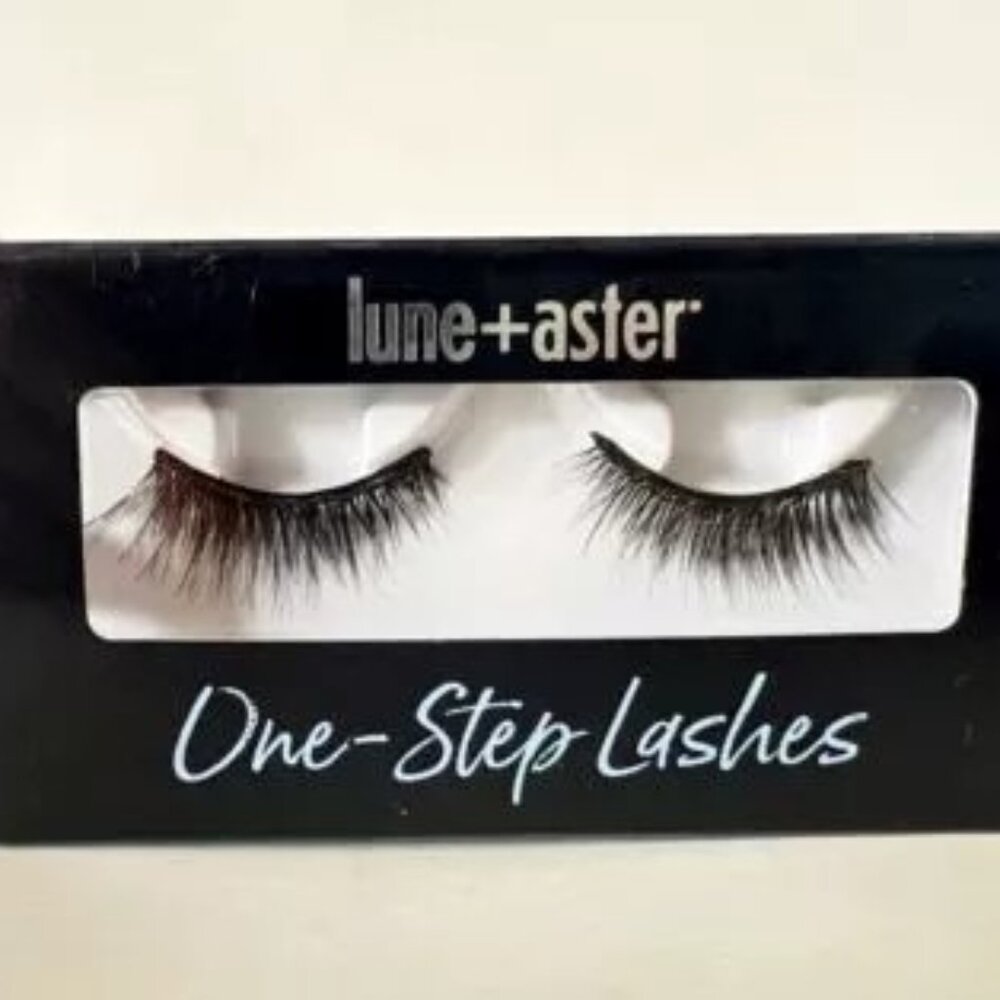 Lune+Aster One Step Lashes Boxed